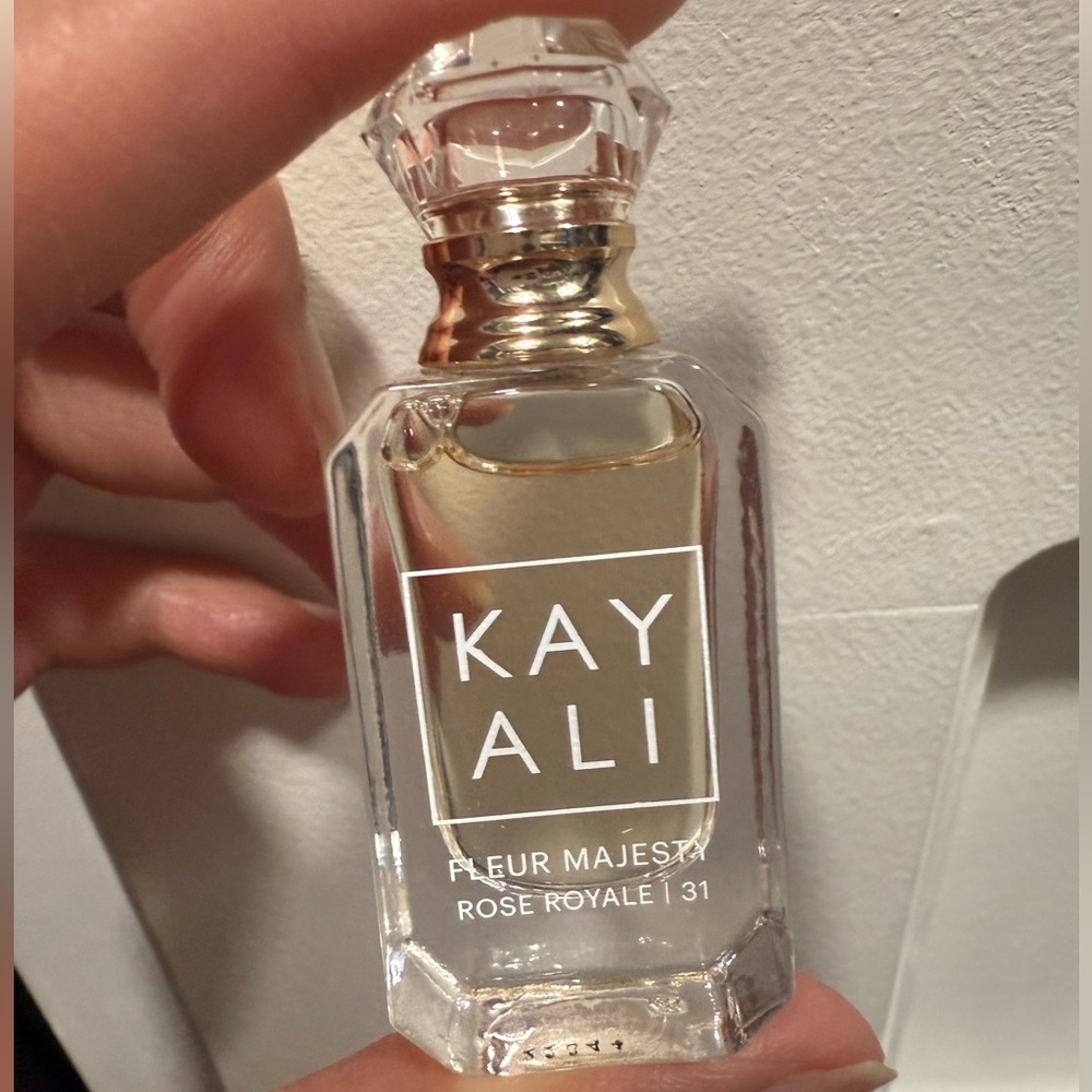 Kayali Fleur Majesté Rose Royale mini bottle
